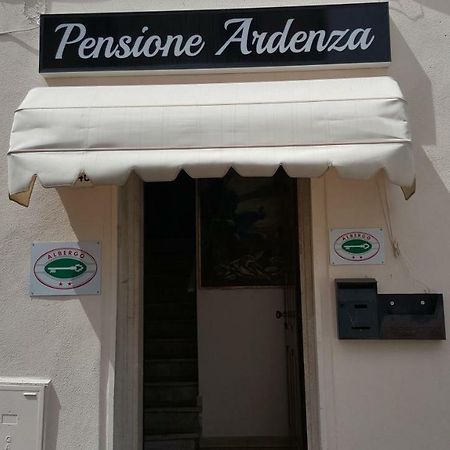 Albergo Pensione Ardenza Self Check-In Livorno Bagian luar foto
