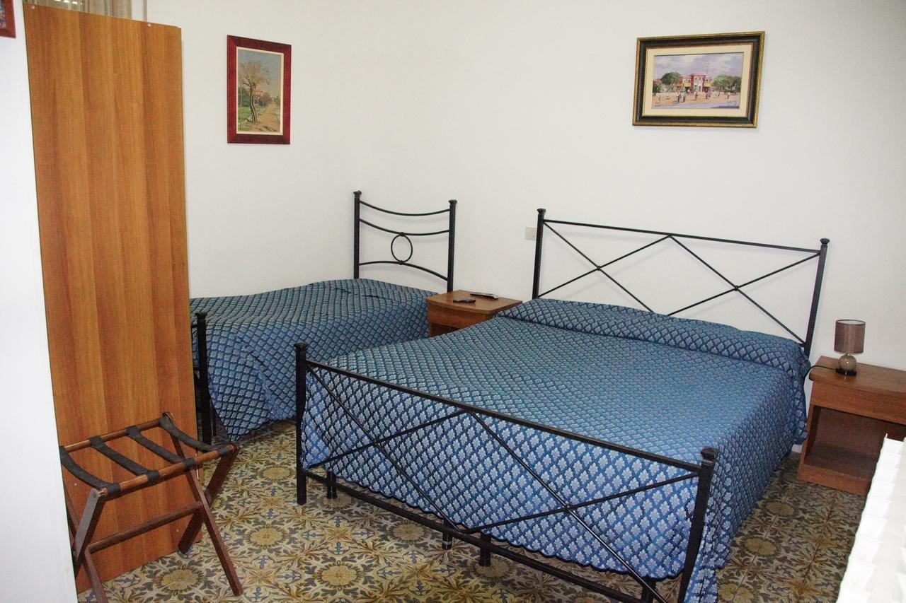 Albergo Pensione Ardenza Self Check-In Livorno Ruang foto