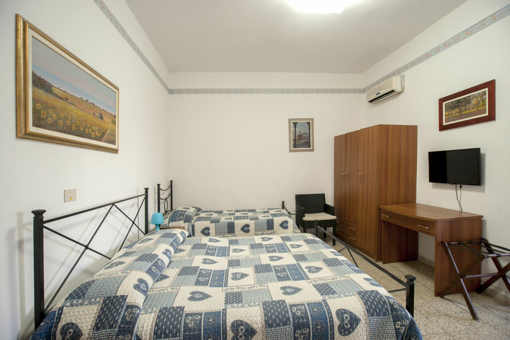 Albergo Pensione Ardenza Self Check-In Livorno Bagian luar foto